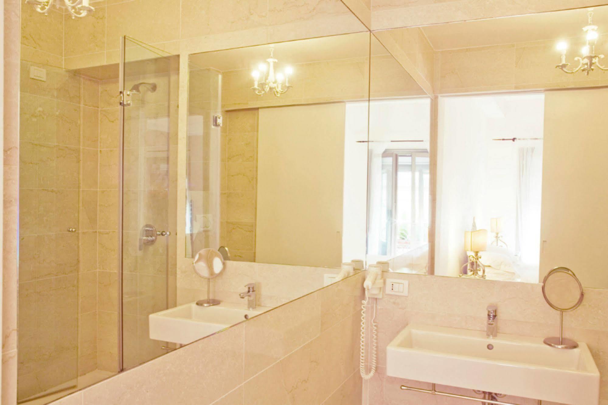 Milano Suites ภายนอก รูปภาพ
